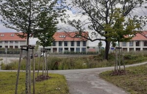Jedinečný byt 1+KK  33 m2  + park stání  + sklepPraha – Nové Královice – prodáno